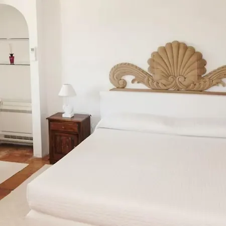 For 14 People / 6 Bedrooms/6 Bathrooms Ferienhaus